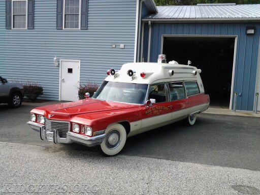 Ambulance 48 (Retired) heading out to Mission BBQ. 1972 Miller Meteor Cadillac.
